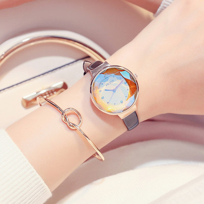 Κομψό γυναικείο ρολόι σε πέντε χρώματα