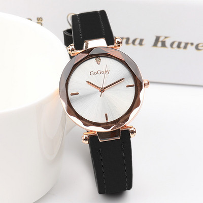 Stílusos női karóra több színben