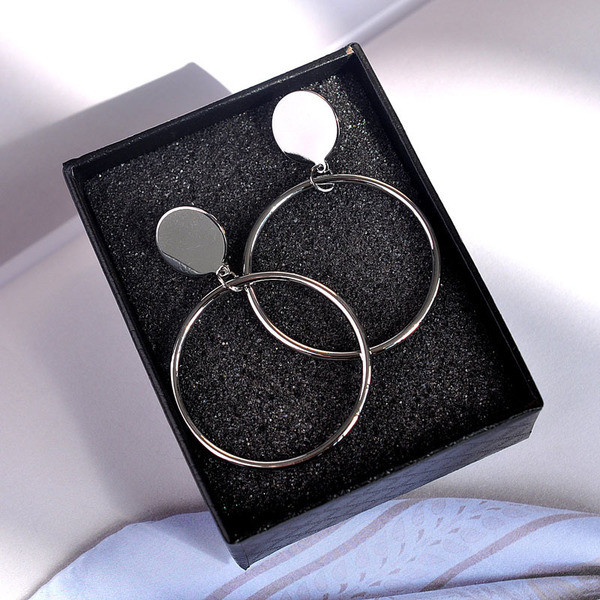 Arany és ezüst női gyűrűk - két modell