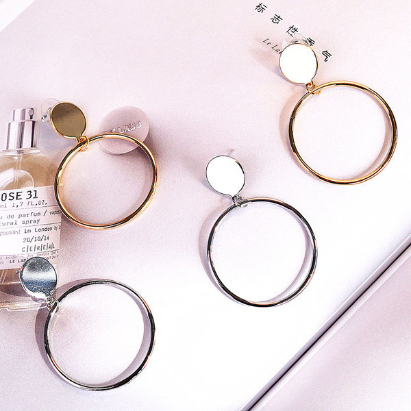 Arany és ezüst női gyűrűk - két modell