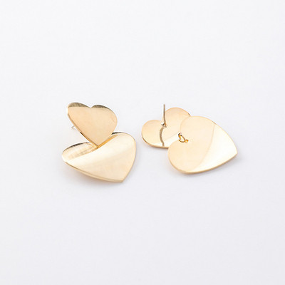 Cercei moderni de dama in culoarea aurie - Inimioare