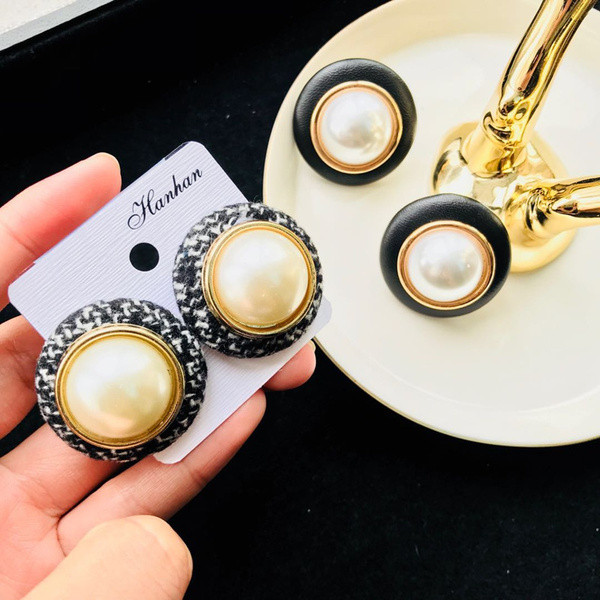 Cercei casual dama cu perle in doua culori