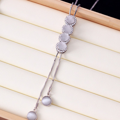 Női nyaklánc többféle modellben, színes kövekkel