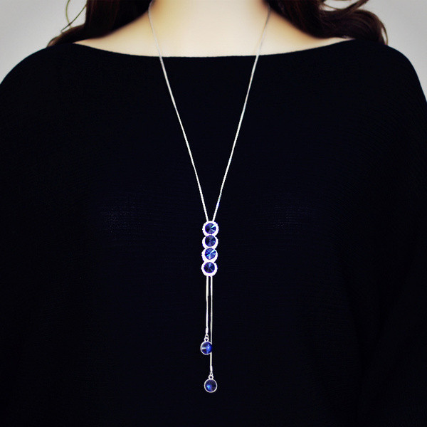 Női nyaklánc többféle modellben, színes kövekkel