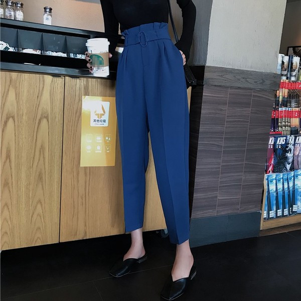 Stílusos női nadrág magas derékkal és övvel, két színben