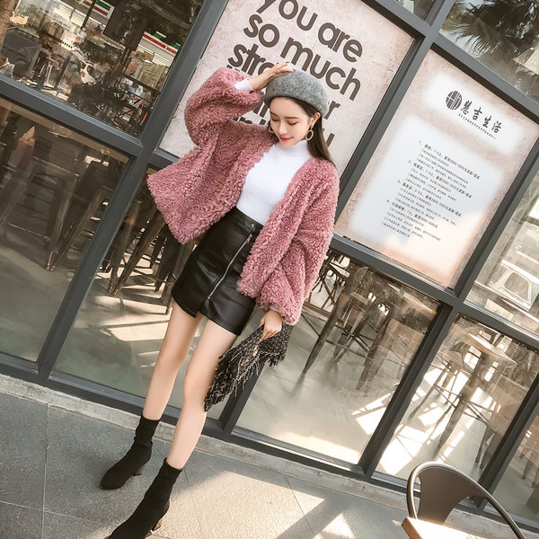 Γυναικείο μπουφάν σε λευκό και ροζ χρώμα