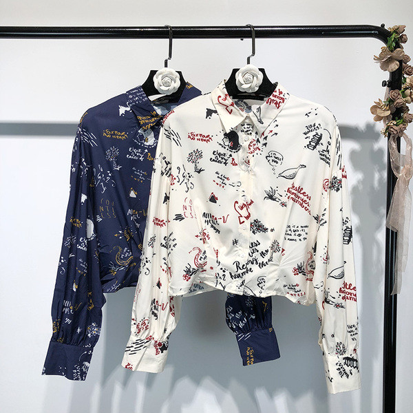 Стилна дамска риза с дълъг ръкав в бял и син цвят