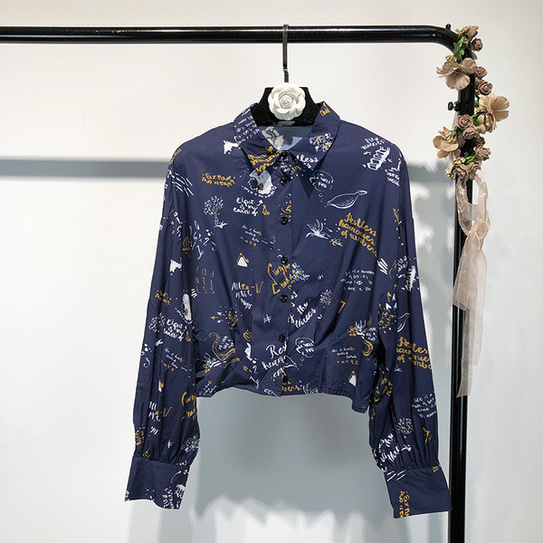 Стилна дамска риза с дълъг ръкав в бял и син цвят