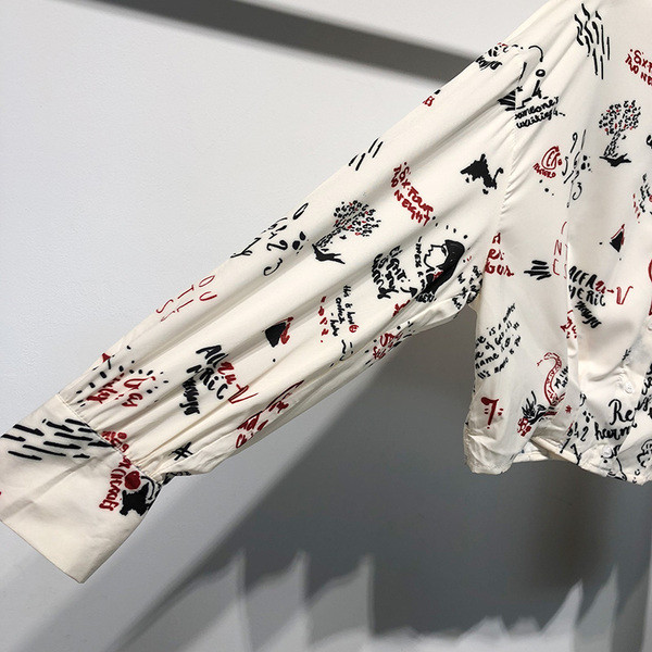 Стилна дамска риза с дълъг ръкав в бял и син цвят