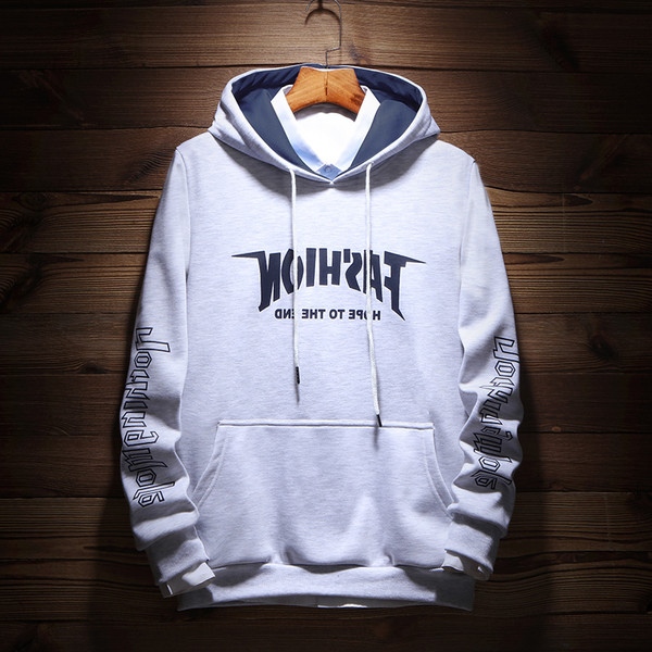 Hanorac sport-casual cu buzunar frontal, glugă și inscripție