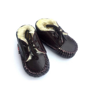 Бебешки кожени обувки с външен шев
