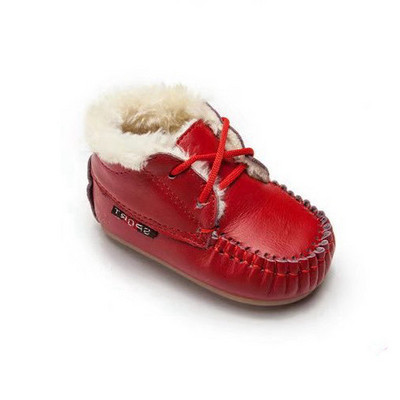 Бебешки кожени обувки с външен шев