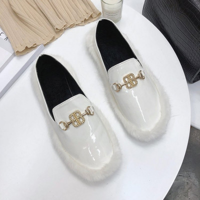 Női modern mokaszin pehely fehér és fekete színben