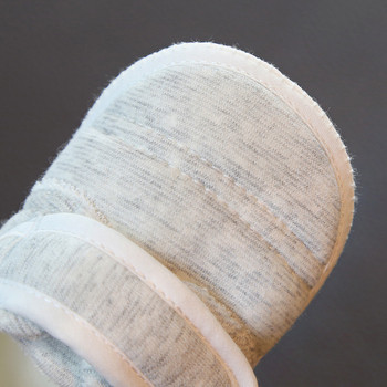 Παιδικά παπούτσια με λουράκια  Velcro