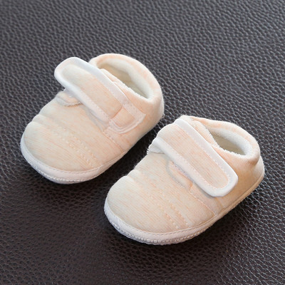 Бебешки обувки с велкро лепенка