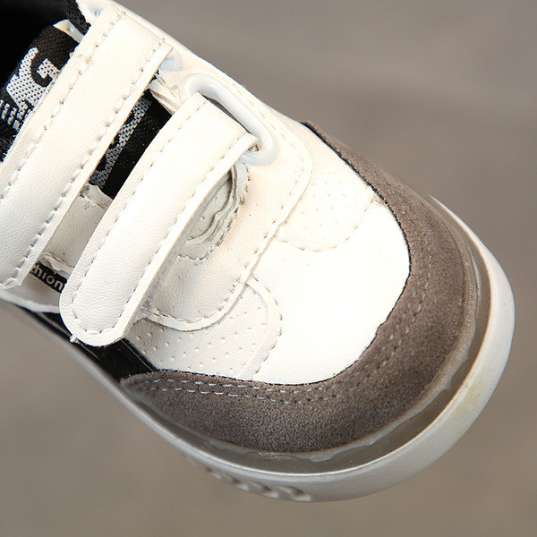 Παιδικά πάνινα παπούτσια σε τρία χρώματα