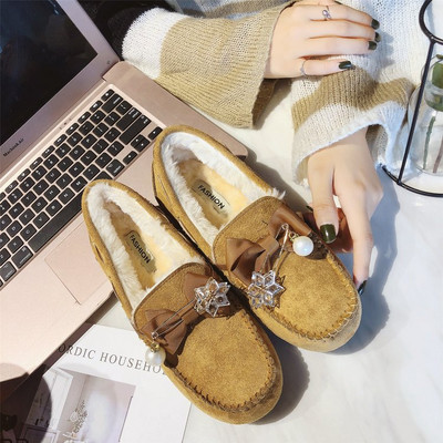 Γυναικεία κομψά μοκασίνια  με διακοσμητική κορδέλα σε τέσσερα χρώματα