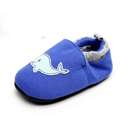 Παιδικά υποδήματα με κεντήματα