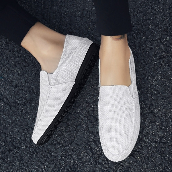 Sportos és elegáns férfi mokaszin három színben