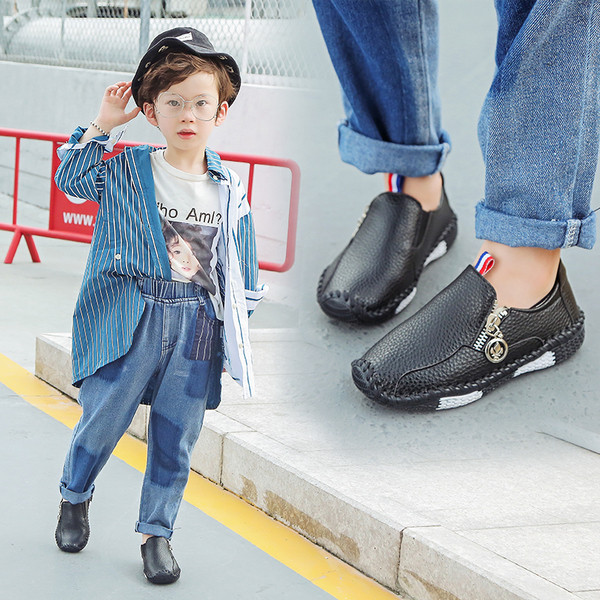 Κομψά παιδικά μοκασίνια για αγόρια με φερμουάρ σε τρία χρώματα