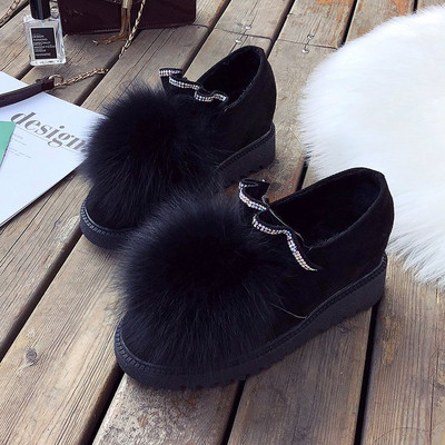 Γυναικεία μοκασίνια με χνούδι σε τρία χρώματα