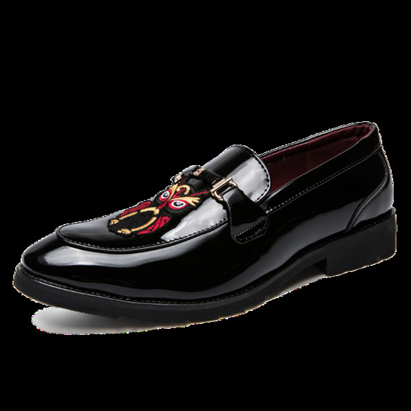 ΝΕΑ Κομψά ανδρικά λουστρίν μοκασίνια σε μαύρο χρώμα με εφαρμογές