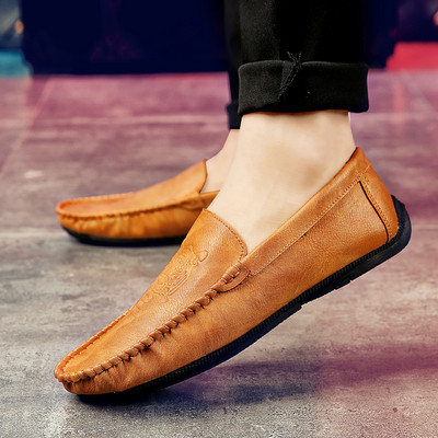 Καθημερινά ανδρικά μοκασίνια για άνδρες σε τρία χρώματα