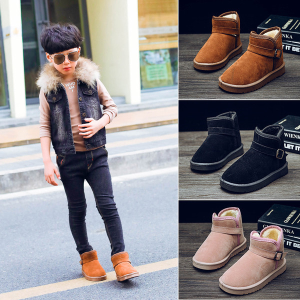 Öko velúrból készült gyerekcsizma puha béléssel és csattal három színben