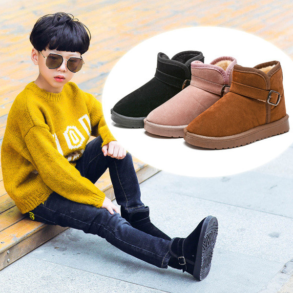 Öko velúrból készült gyerekcsizma puha béléssel és csattal három színben