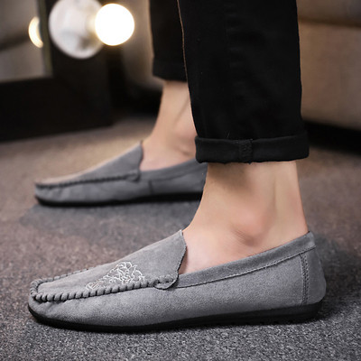 Κομψά ανδρικά μοκασίνια από οικολογικό σουέτ σε δύο χρώματα