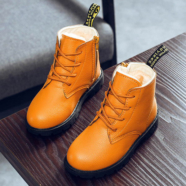 Alkalmi gyerekcsizma lányoknak meleg béléssel, több színben