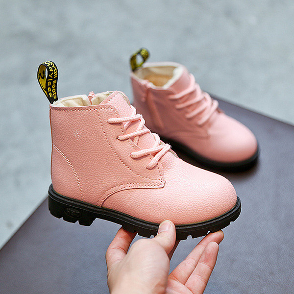 Alkalmi gyerekcsizma lányoknak meleg béléssel, több színben