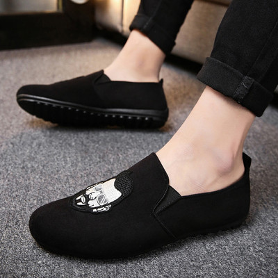 Κομψά μοκασίνια για άνδρες με διαφορετικές εφαρμογές