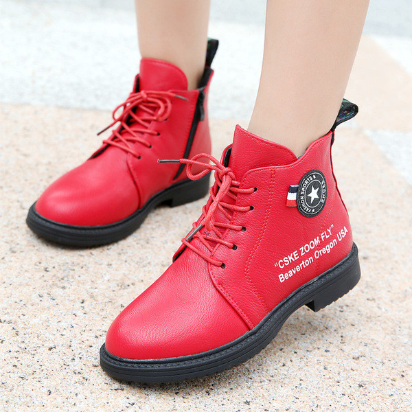 Sport és alkalmi gyerekcsizma lányoknak többféle színben