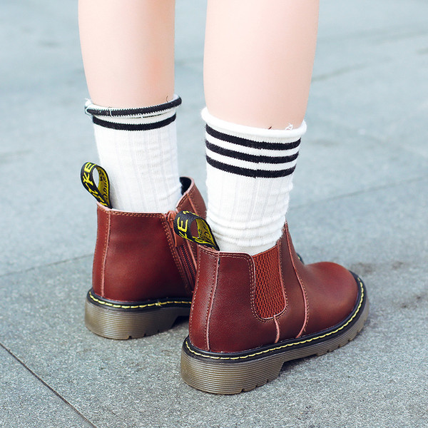 Modern gyerekcsizma lányoknak sima modell két színben