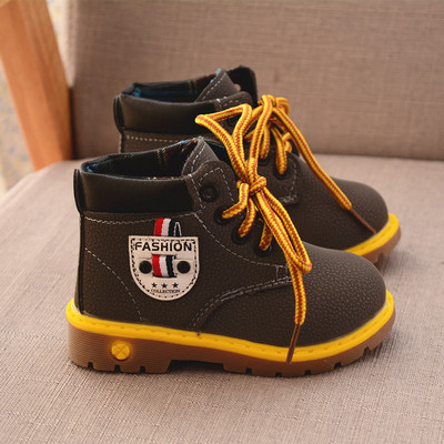 Παικές μπότες  για αγόρια με έμβλημα σε διάφορα χρώματα