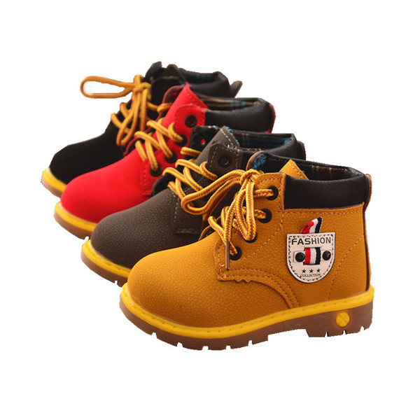 Παικές μπότες  για αγόρια με έμβλημα σε διάφορα χρώματα