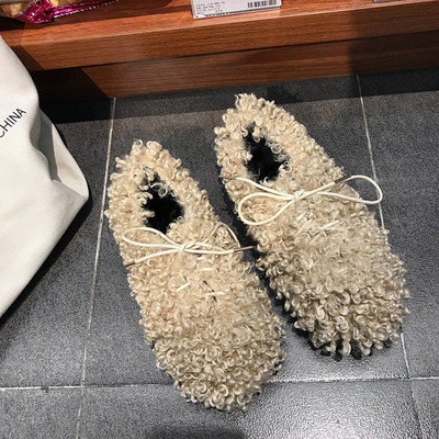 Γυναικεία μοκασίνια  σε τρία χρώματα με κορδόνια