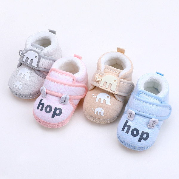Pantofi pentru bebelusi cu inscriptie si imprimeu
