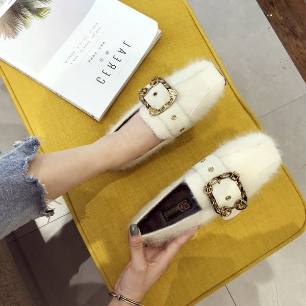 Női mokaszinok pánt díszítéssel három színben