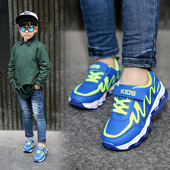 Αθλητικά παπούτσια για παιδιά με επιγραφή