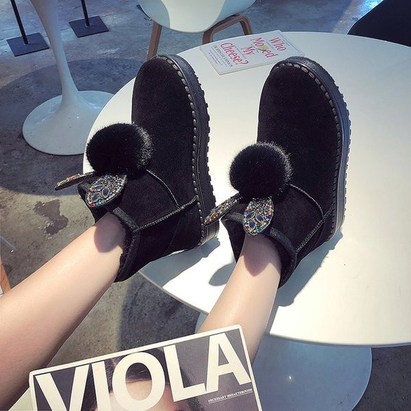 Új stílusos női csizma 3D elemmel és pehellyel, három színben