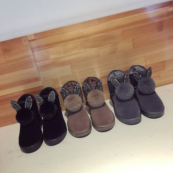 Új stílusos női csizma 3D elemmel és pehellyel, három színben