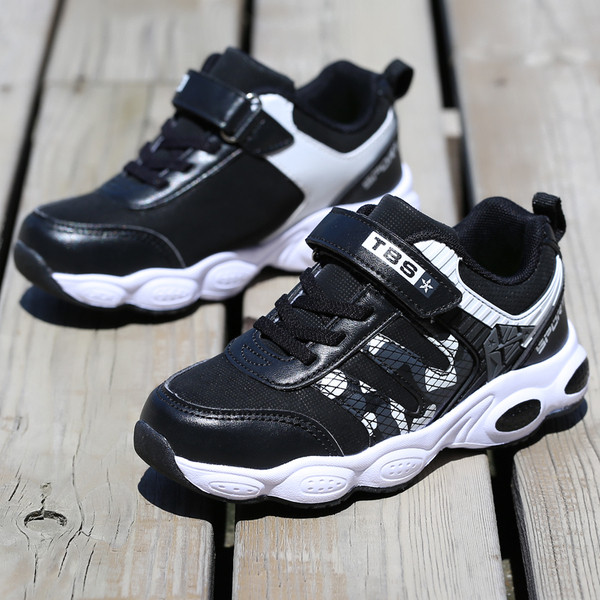 Alkalmi gyerek tornacipő fiúknak három színben