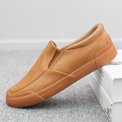 Ανδρικά μοκασίνια σε διάφορα χρώματα