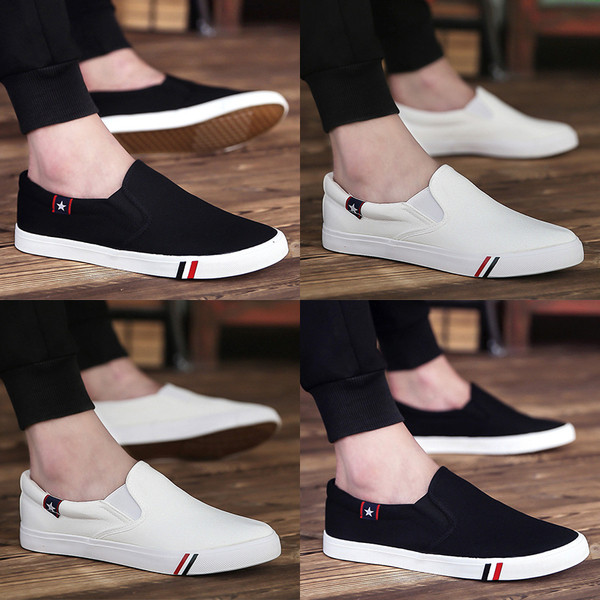 ÚJ Aktuális férfi mokaszinok fehér és fekete színben