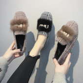 Elegáns női mokaszin puha béléssel, két színben