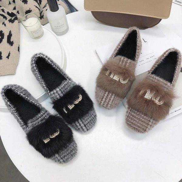 Elegáns női mokaszin puha béléssel, két színben