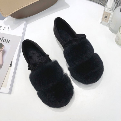 Női mokaszin pehelyvel, három színben