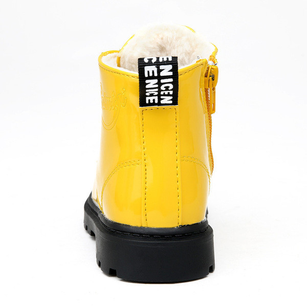 Modern gyerekcsizma lányoknak meleg béléssel, több színben